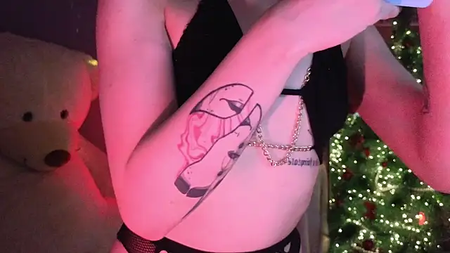 SandraBoyl online show from December 20, 2025, 2:40 am