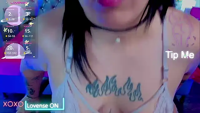 NatalieHarris online show from March 12, 2026, 6:14 pm