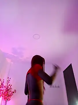 Elektra Queen online show from November 12, 2025, 1:00 pm