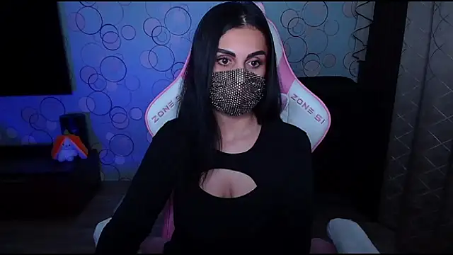   Yasmina   online show from October 6, 2025, 9:18 am