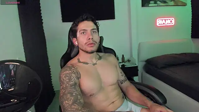 LucianSinclair online show from November 27, 2025, 12:56 am