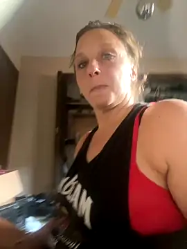 Snapshot of Everlyrose27 chatting on September 29, 2025, 5:51 pm Everlyrose27 online show from September 29, 2025, 5:51 pm