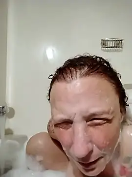 Snapshot of Everlyrose27 chatting on January 9, 2026, 2:53 pm Everlyrose27 online show from January 9, 2026, 2:53 pm