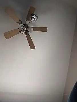 Snapshot of Everlyrose27 chatting on January 12, 2026, 5:40 pm Everlyrose27 online show from January 12, 2026, 5:40 pm