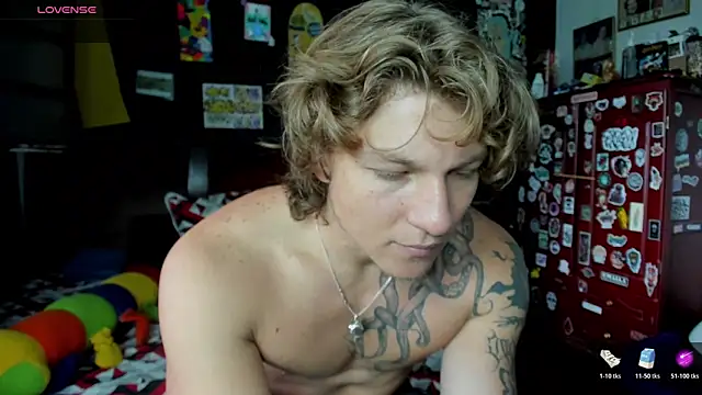 Tom Krakow online show from October 27, 2025, 7:40 pm