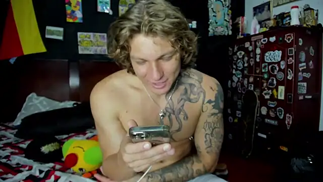 Tom Krakow online show from November 15, 2025, 9:11 pm