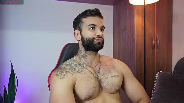 MarkHazze online show from November 20, 2025, 11:04 pm