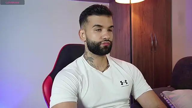 MarkHazze online show from November 24, 2025, 11:59 pm