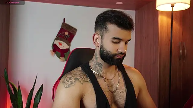 MarkHazze online show from December 2, 2025, 12:27 am