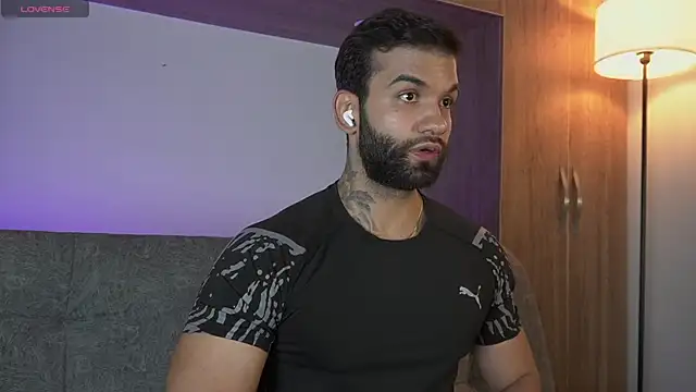 MarkHazze online show from April 9, 2026, 12:54 am