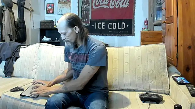 jayshort786 online show from November 6, 2025, 1:23 pm