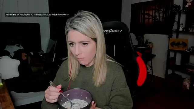 Lisaonthemoon online show from January 6, 2026, 8:23 pm