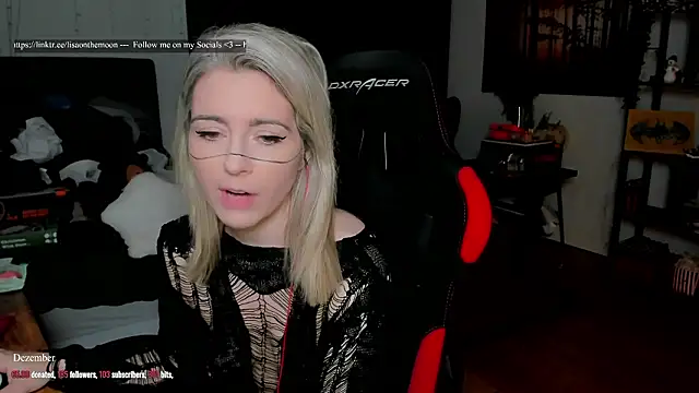 Lisaonthemoon online show from January 14, 2026, 6:57 pm