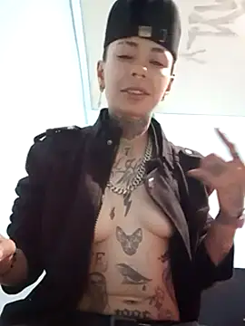 real fenix online show from January 25, 2025, 4:02 am