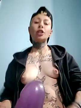 real fenix online show from February 7, 2025, 3:01 am