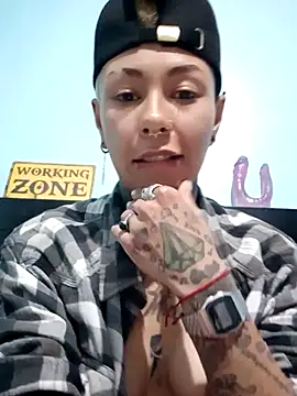 real fenix online show from February 8, 2025, 5:40 am