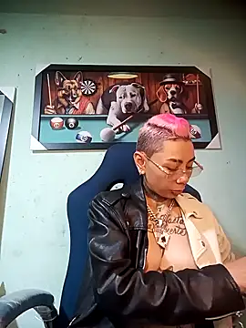 real fenix online show from September 18, 2025, 7:27 pm