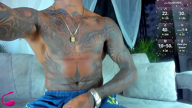 esteveen ortegas  online show from October 8, 2025, 10:40 pm