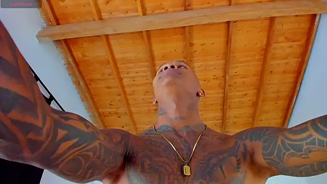 esteveen ortegas  online show from April 15, 2026, 7:59 am