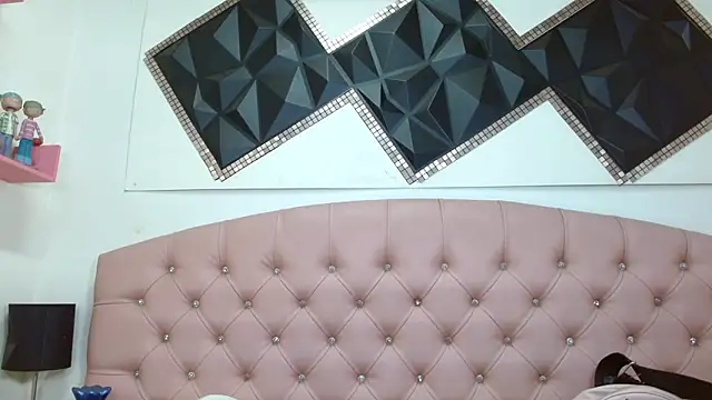 andrea safeira doll online show from February 25, 2026, 12:09 am