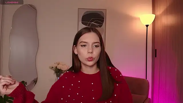 Snapshot of MirandaShaw chatting on February 14, 2026, 12:18 am MirandaShaw online show from February 14, 2026, 12:18 am