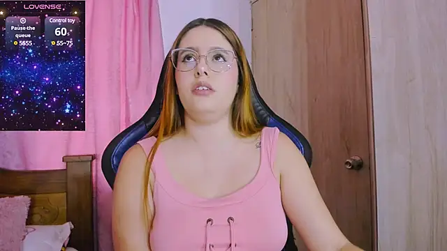 ParisShayk online show from March 11, 2025, 6:08 pm