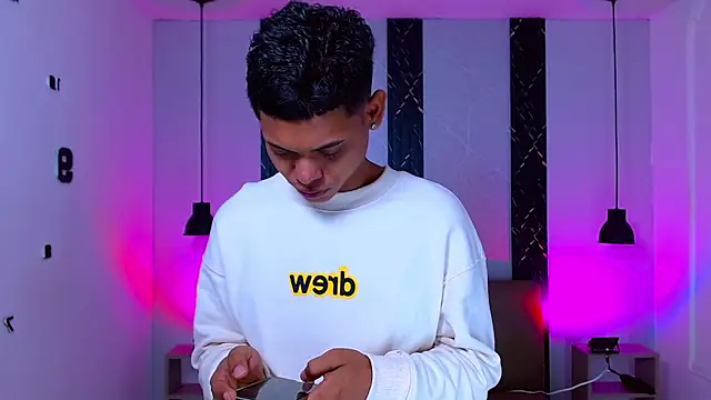 Damar fhelipe online show from October 3, 2025, 4:31 am