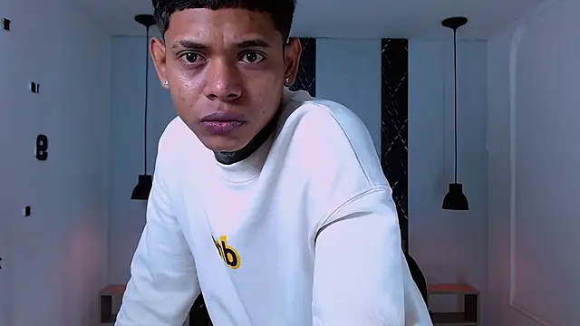 Damar fhelipe online show from October 28, 2025, 3:21 am