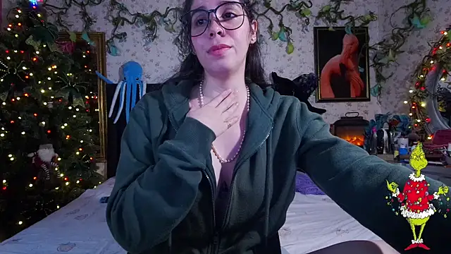 Snapshot of Elizabeth77_ chatting on December 23, 2024, 1:13 pm Elizabeth77 online show from December 23, 2024, 1:13 pm