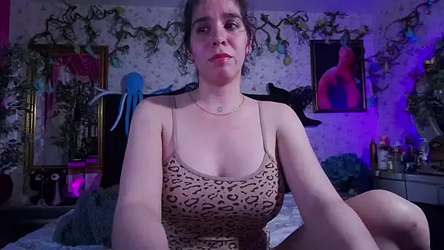 Snapshot of Elizabeth77_ chatting on January 28, 2025, 8:04 pm Elizabeth77 online show from January 28, 2025, 8:04 pm