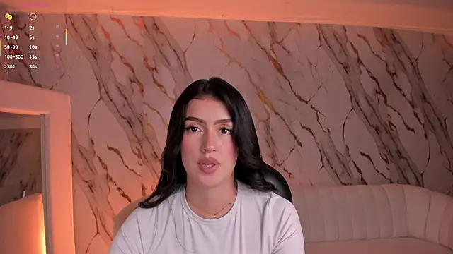 PaulinaSantos  online show from October 6, 2025, 7:22 pm