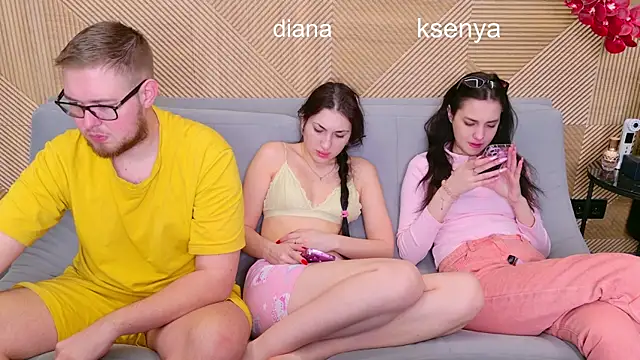 Ksenny online show from March 31, 2026, 4:46 am