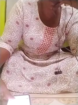 Snapshot of Tamilpriya46 chatting on October 1, 2025, 4:57 pm Tamilpriya46 online show from October 1, 2025, 4:57 pm