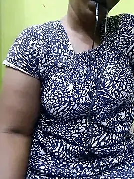 Snapshot of Tamilpriya46 chatting on November 3, 2025, 5:36 pm Tamilpriya46 online show from November 3, 2025, 5:36 pm