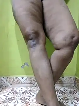 Snapshot of Tamilpriya46 chatting on November 6, 2025, 4:08 pm Tamilpriya46 online show from November 6, 2025, 4:08 pm