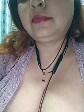 Snapshot of Dianaa9 chatting on December 19, 2025, 7:15 am Dianaa9 online show from December 19, 2025, 7:15 am