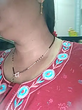 Snapshot of Dianaa9 chatting on February 16, 2026, 4:08 am Dianaa9 online show from February 16, 2026, 4:08 am