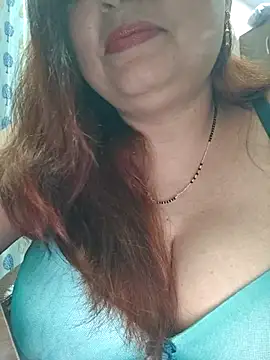 Snapshot of Dianaa9 chatting on February 18, 2026, 5:31 pm Dianaa9 online show from February 18, 2026, 5:31 pm