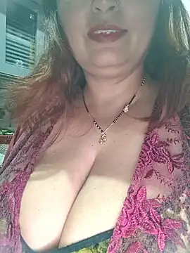 Snapshot of Dianaa9 chatting on February 22, 2026, 4:46 am Dianaa9 online show from February 22, 2026, 4:46 am