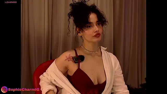 SophieCharm online show from December 20, 2025, 7:37 am