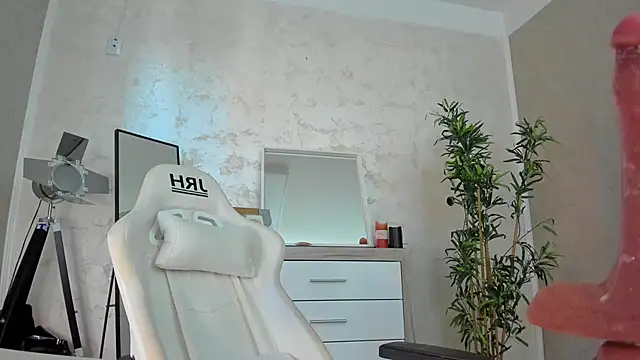 Snapshot of TemptingTeaser chatting on March 7, 2025, 5:51 am TemptingTeaser online show from March 7, 2025, 5:51 am