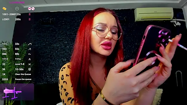 Snapshot of TemptingTeaser chatting on November 25, 2025, 8:53 pm TemptingTeaser online show from November 25, 2025, 8:53 pm