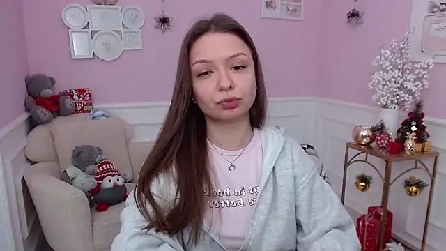 LucySkilar online show from January 8, 2026, 5:32 am