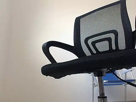 PauDeAsa online show from September 13, 2025, 1:44 pm