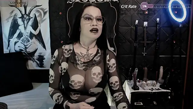 Snapshot of Evil_Queen_666 chatting on January 3, 2025, 5:17 am Evil Queen 666 online show from January 3, 2025, 5:17 am