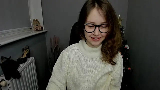 Snapshot of AfinaCutie chatting on January 3, 2025, 7:27 am AfinaCutie online show from January 3, 2025, 7:27 am