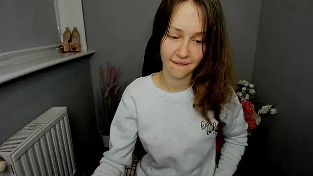 Snapshot of AfinaCutie chatting on February 8, 2025, 7:37 am AfinaCutie online show from February 8, 2025, 7:37 am