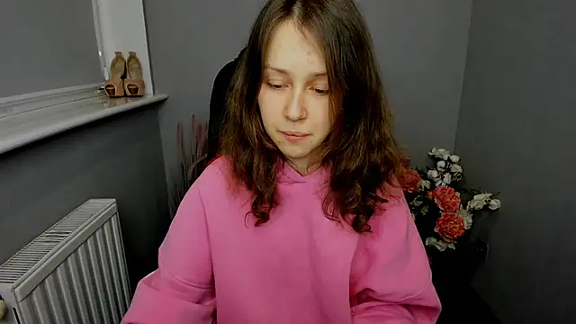 Snapshot of AfinaCutie chatting on February 9, 2025, 11:47 am AfinaCutie online show from February 9, 2025, 11:47 am