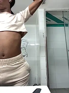 tamarabigass1 online show from September 9, 2025, 2:44 am