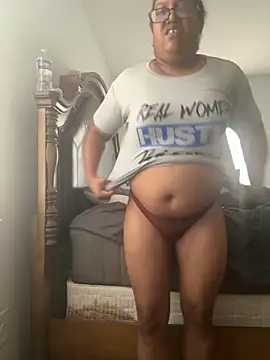 Snapshot of ebonyred chatting on September 21, 2025, 4:19 pm ebonyred online show from September 21, 2025, 4:19 pm